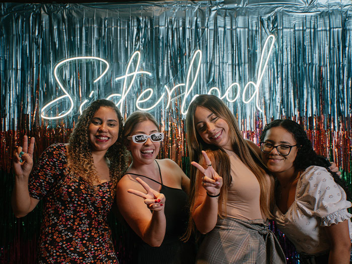 Noite Sisterhood
